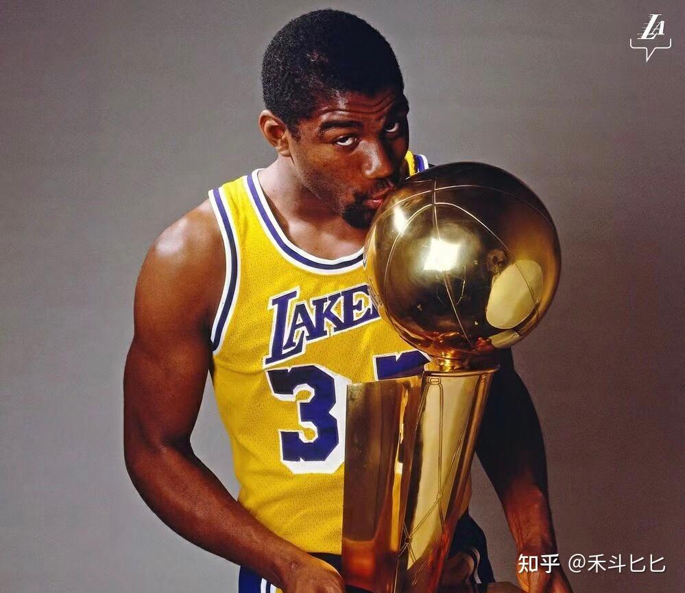 如何评价魔术师约翰逊?