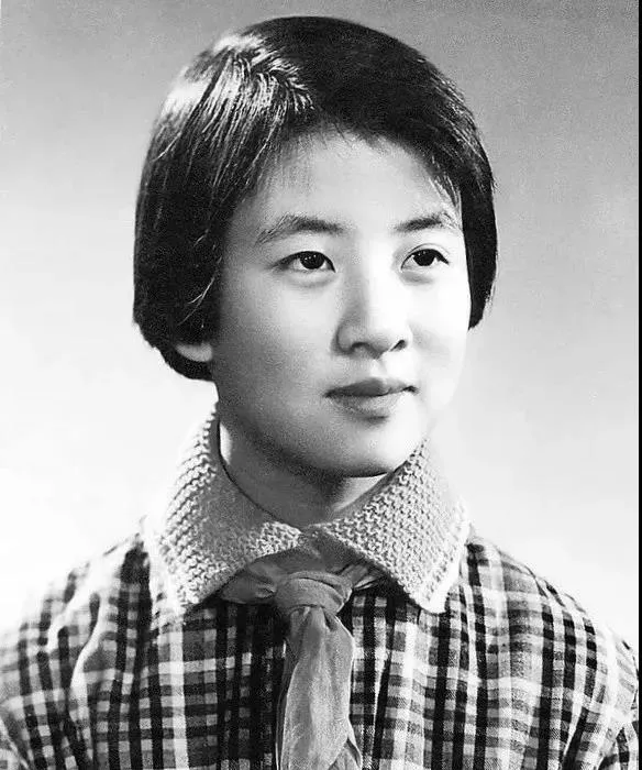 黄帅走了,关于她的荣辱毁誉远未到盖棺定论时 - 知乎