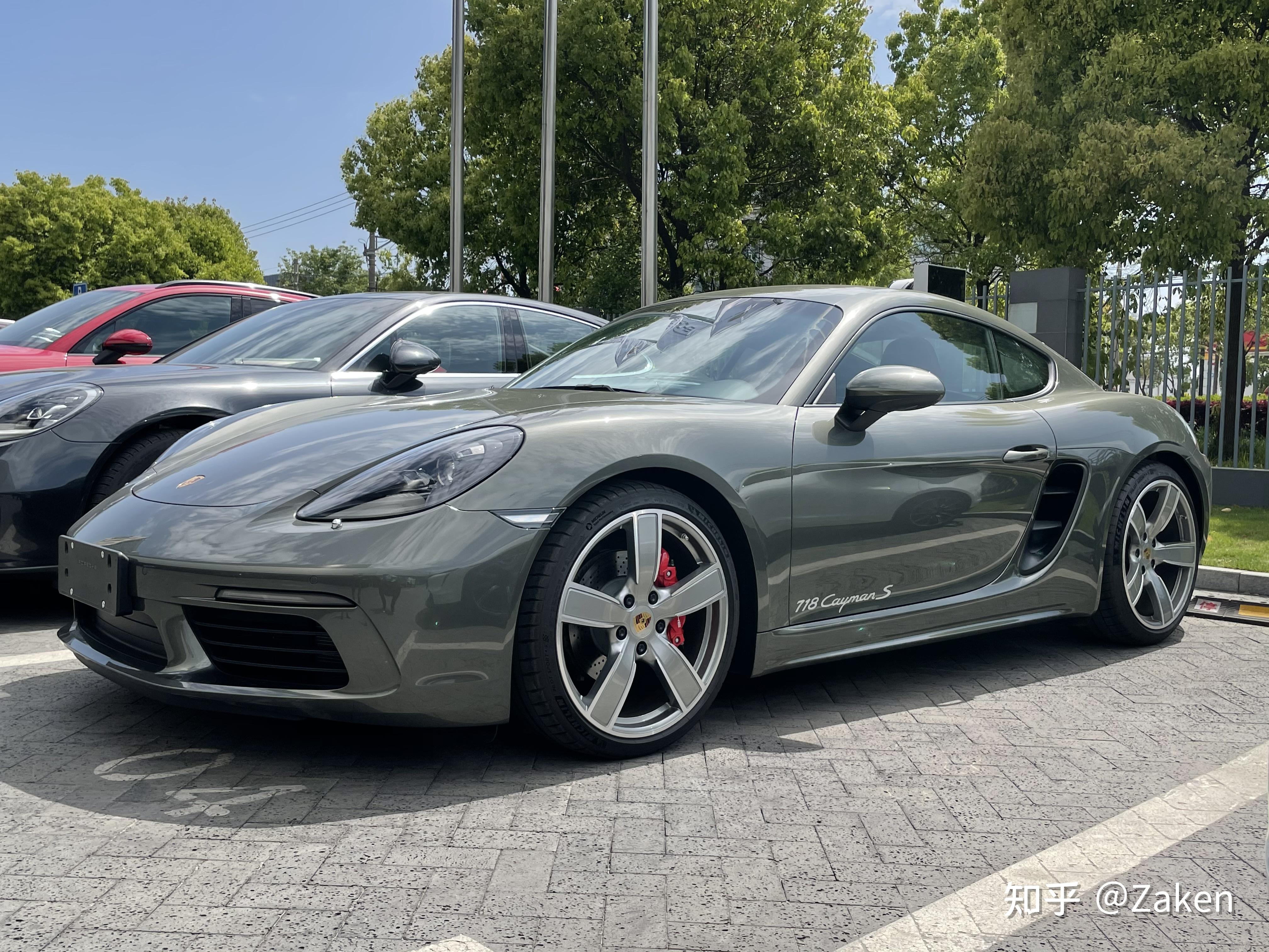 保时捷718cayman和boxster的区别