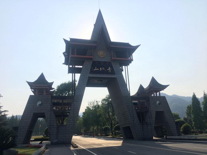 快来看看不一样的青城山攻略 - 知乎