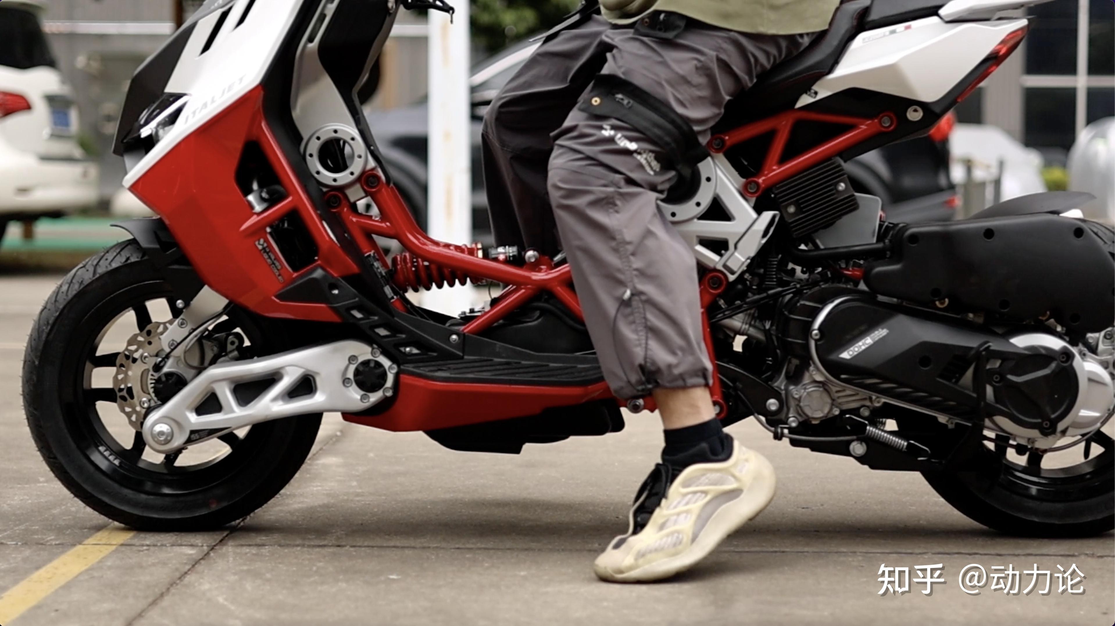 可以推荐一个踏板摩托车吗? - 知乎