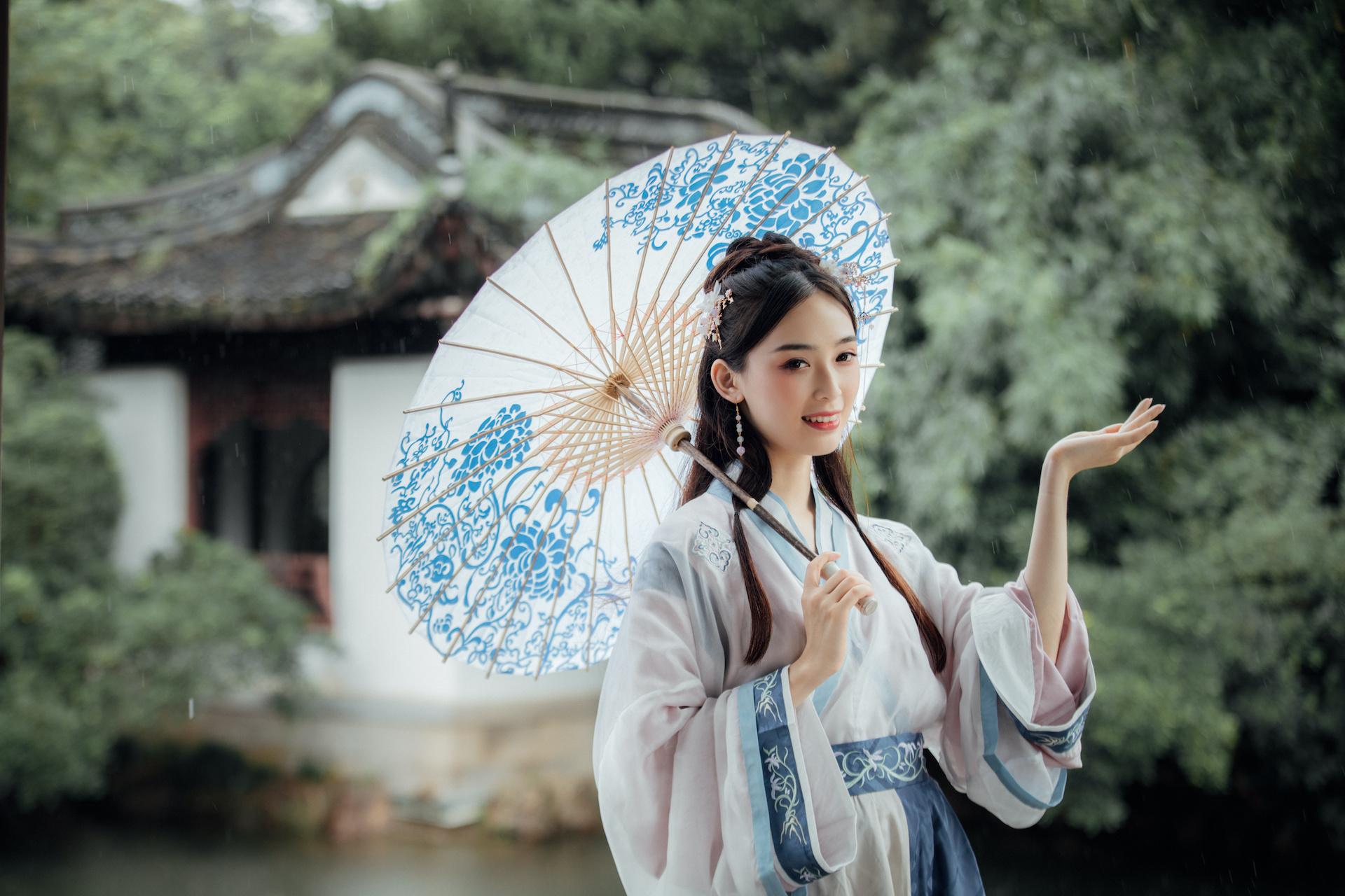 手绘古代打伞的美女中国风免扣素材图片_效果元素_设计元素_图行天下图库