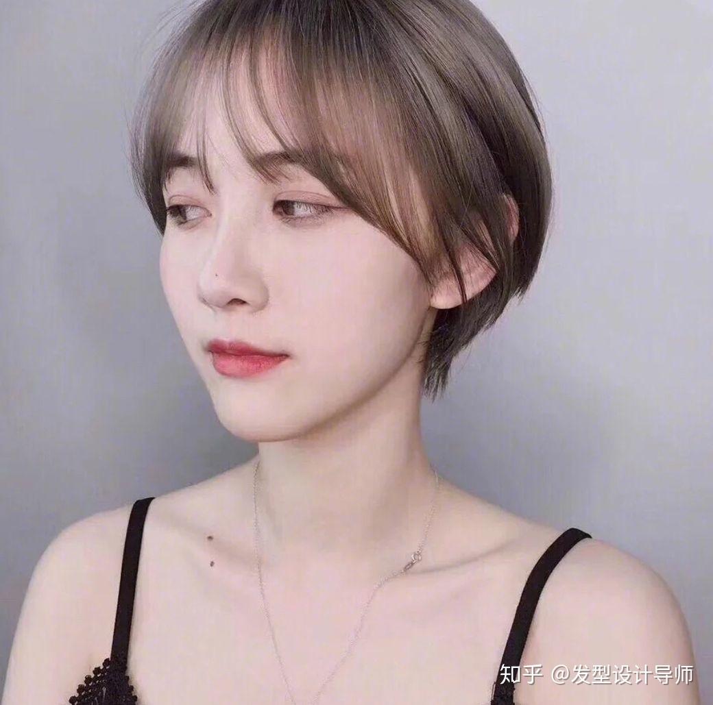 沙发发质女生适合剪超短发吗