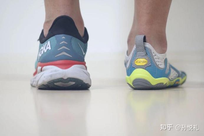 为什么运动鞋鞋头大多是「尖尖的」,而不是做成和脚一样的形状? - 知乎