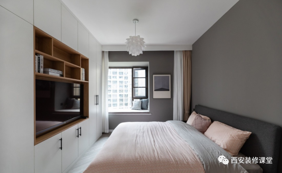 卧室床对面的墙要怎么布置