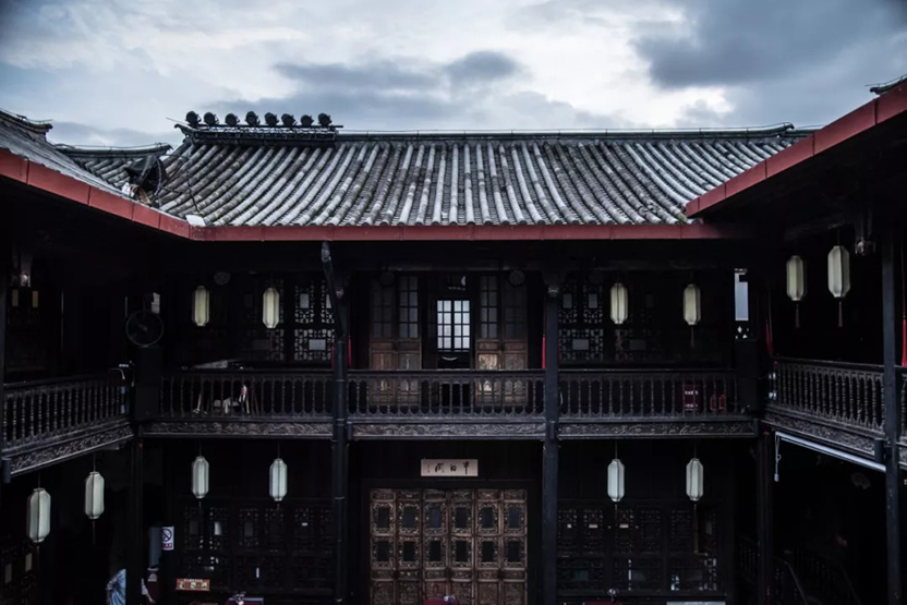 坐落于昆明闹市区中的马家大院有什么建筑特色,其背后有哪些故事? - 