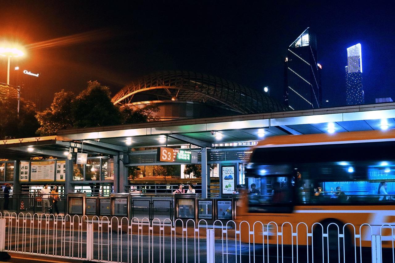 江浦有6百多少公交