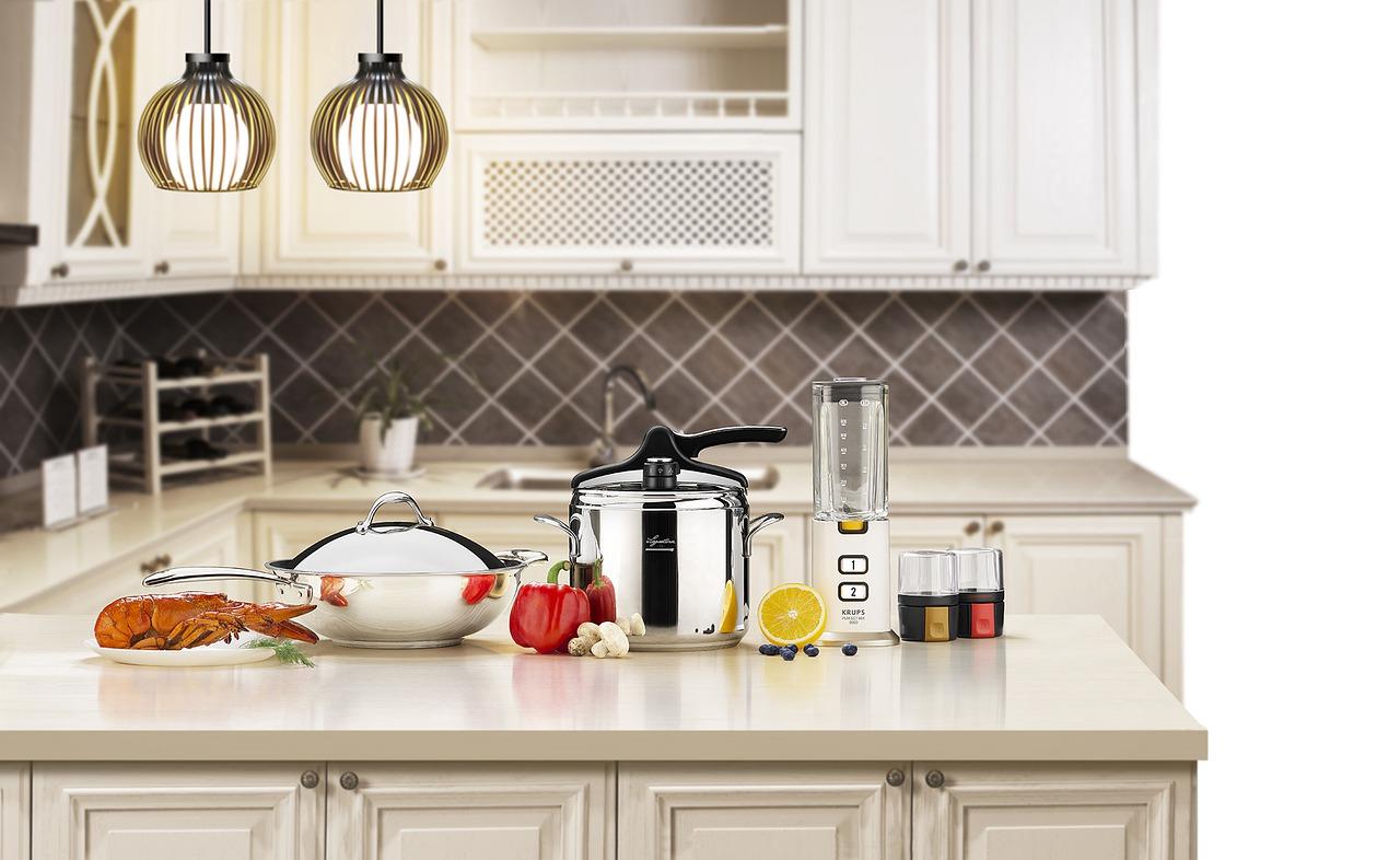 3. 塑料阳台柜轻便