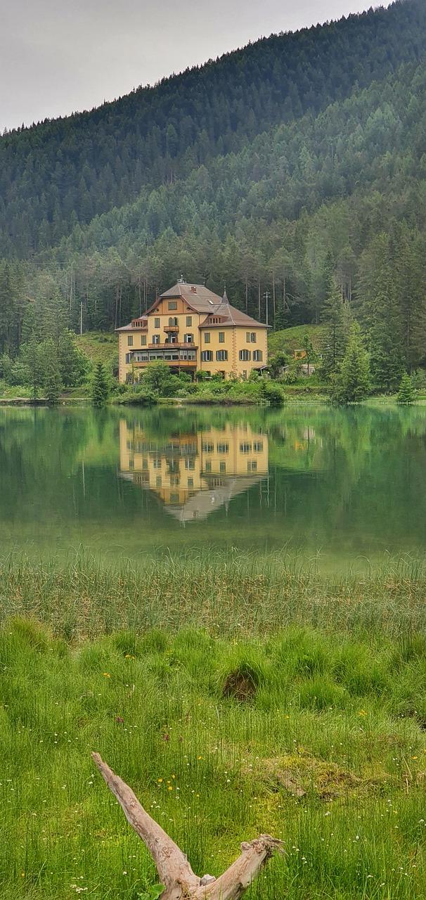 3. 翡翠选购指南