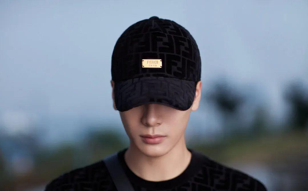 仅看脸,王嘉尔帅吗?