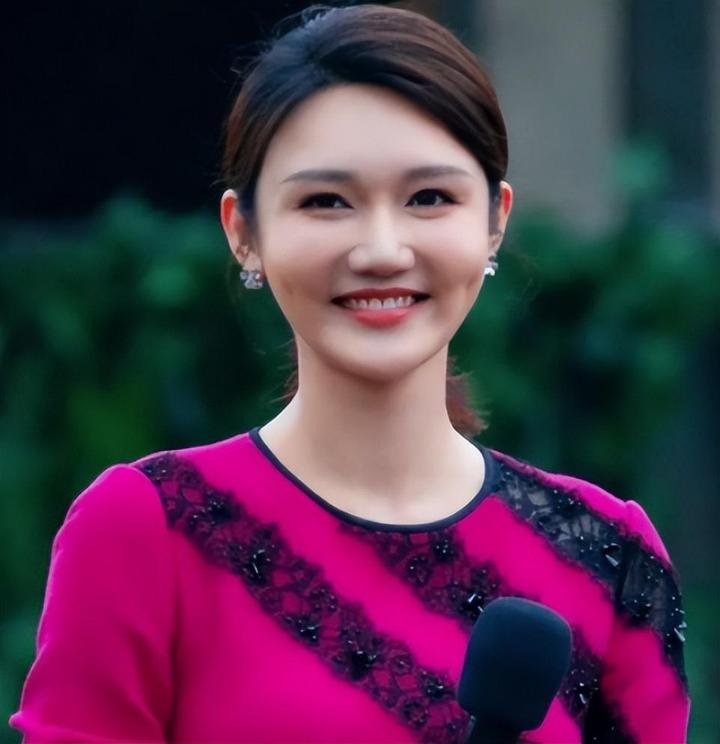 央视主持人大赛:冯琳铜奖之路,龙洋问冯琳,冯琳的答复让人笑翻 - 知乎