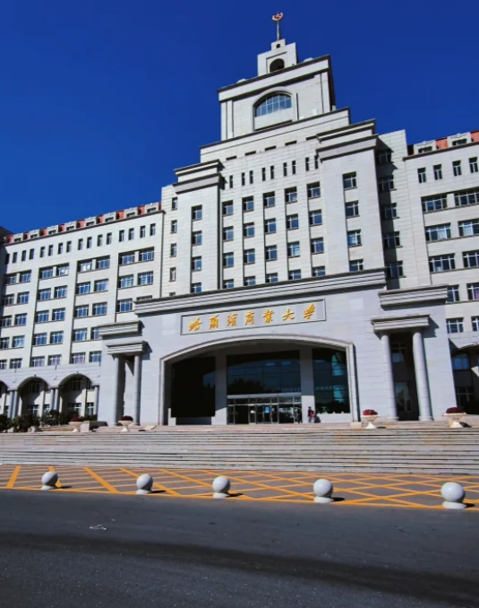 哈尔滨商业大学宿舍环境大放送!几人间?上床下桌?空调?