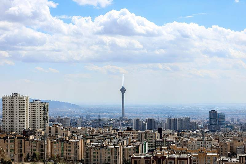 伊朗宣布胜利，称美已承诺不再进行军事行动、承认伊对霍尔木兹海峡持续控制权等，后续双方谈判空间如何？