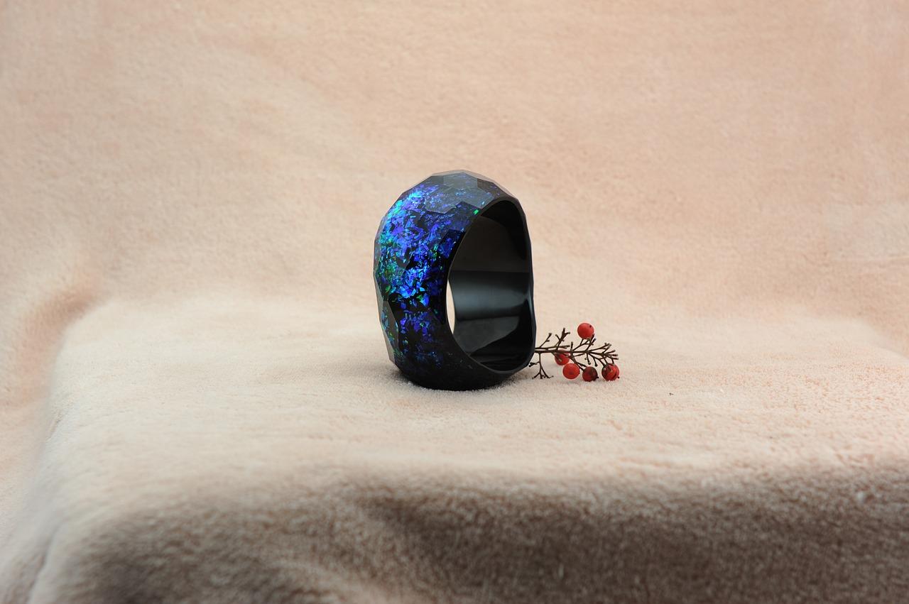 水晶手镯碎了代表什么