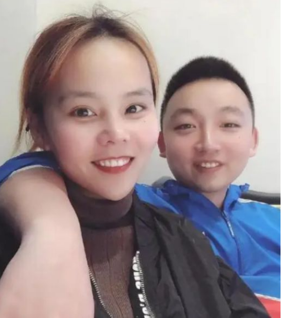 熊磊嘲讽许敏却伤害了亡夫姚策郭威田静的软弱让人质疑有猫腻