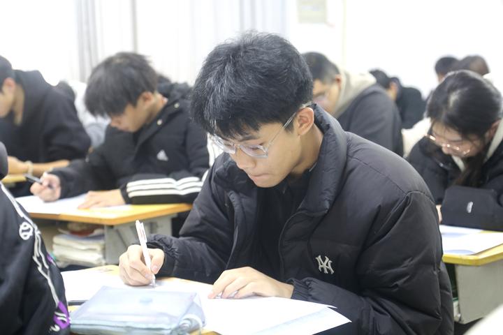 2025年山东单招必看!专业老师揭秘:哪些学校更好考?选对学校轻松上岸! - 知乎