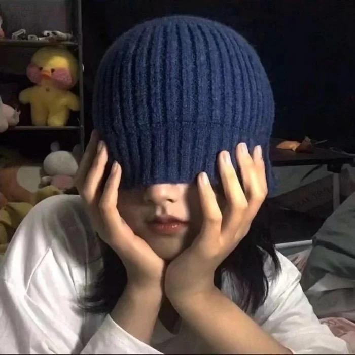 有那种不花里胡哨,不幼稚但也没有特别成熟的女生头像吗?急! - 知乎