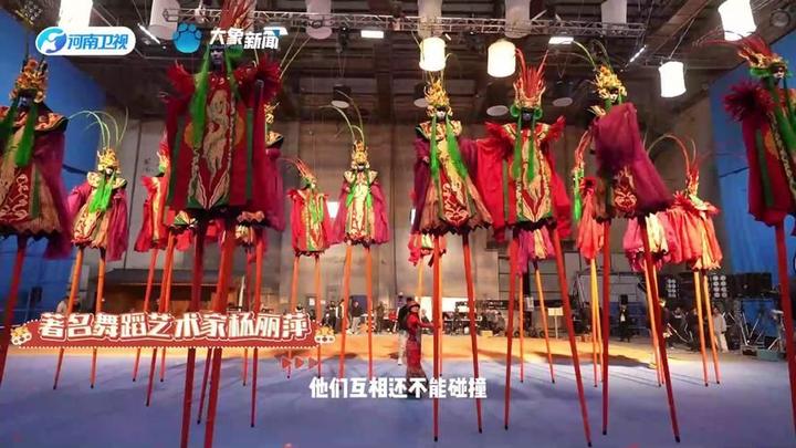 龙舞背后的故事,杨丽萍五米高跷传奇之旅 - 知乎