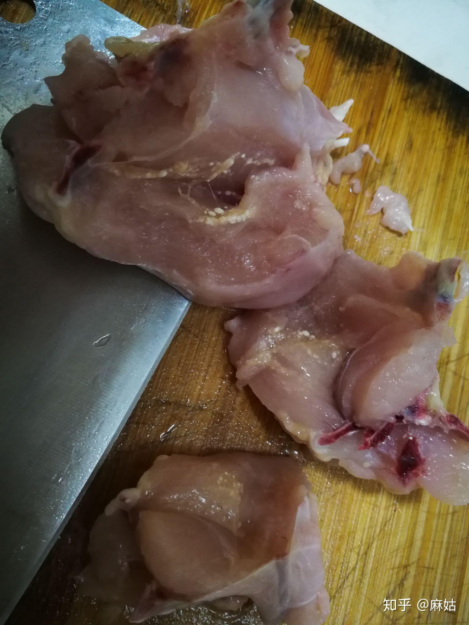 鸡肉皮下的白色颗粒是什么? - 知乎