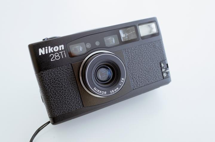 惊不惊喜意不意外——Nikon 28Ti - 知乎