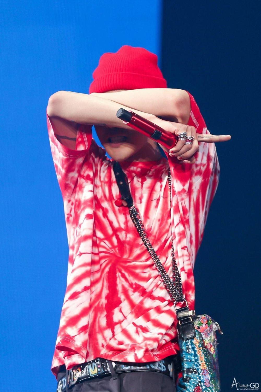 权志龙的哪些图片让你忍不住拿来做头像做壁纸? - 知乎