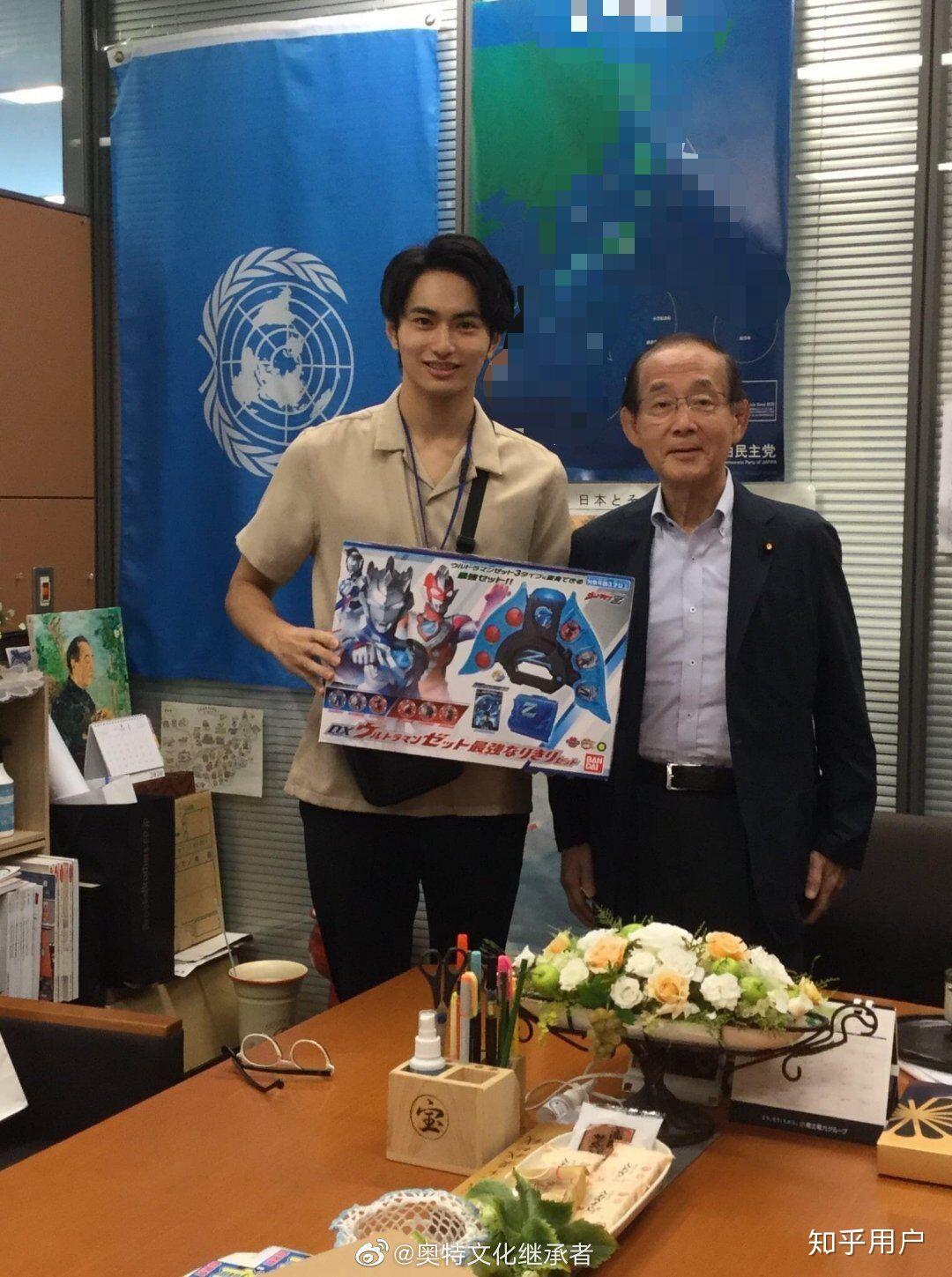 如何评价戴拿奥特曼人间体演员鹤野刚士参拜靖国神社事件