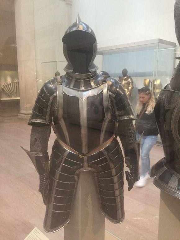 步兵板甲和骑兵板甲有什么区别? - 知乎