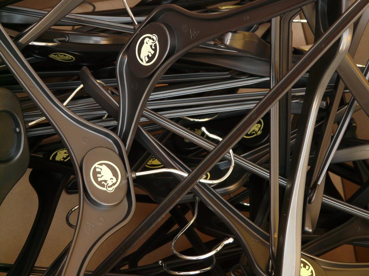 4. 裤架摆放技巧