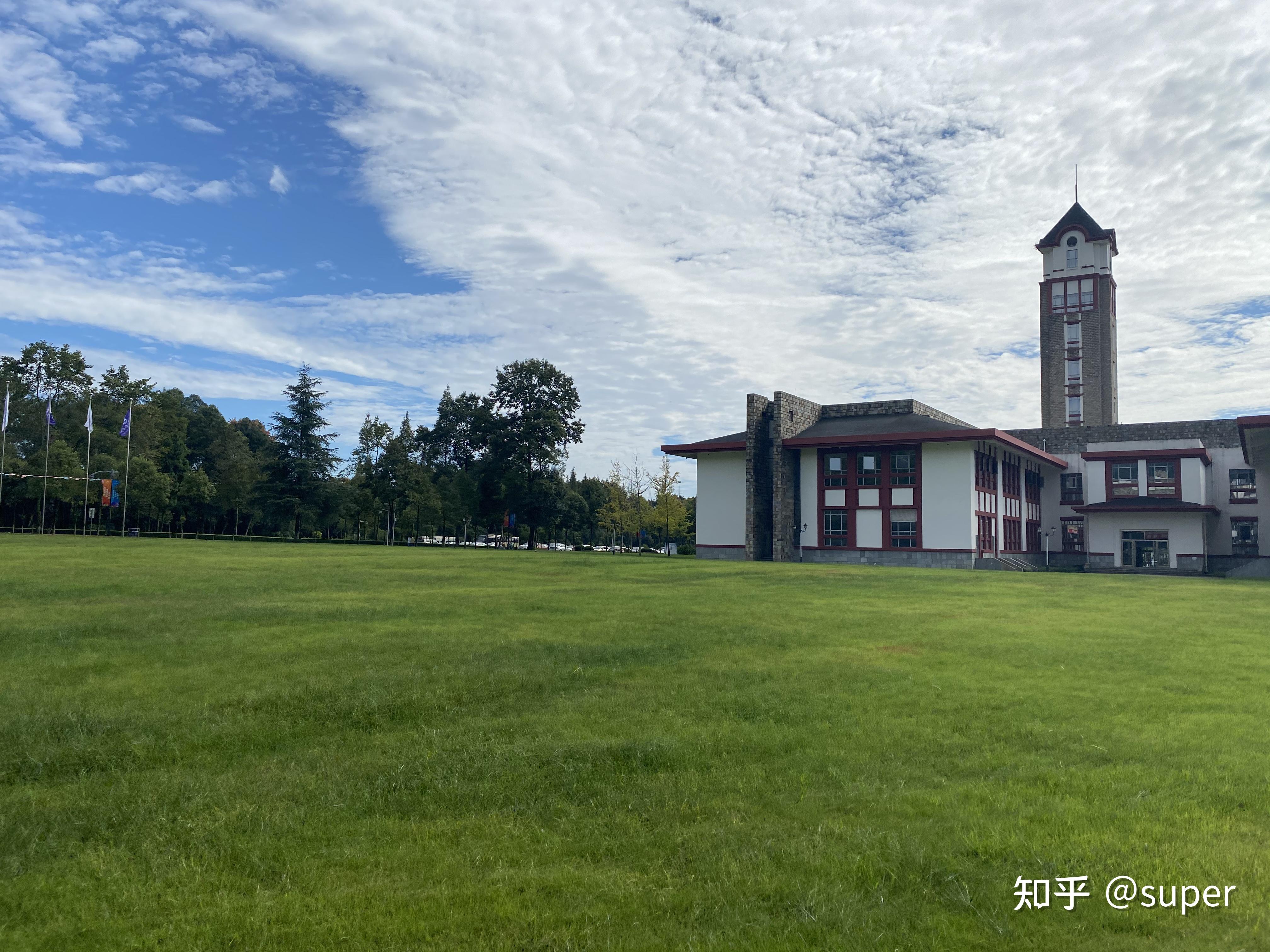 成都东软学院 校区图片