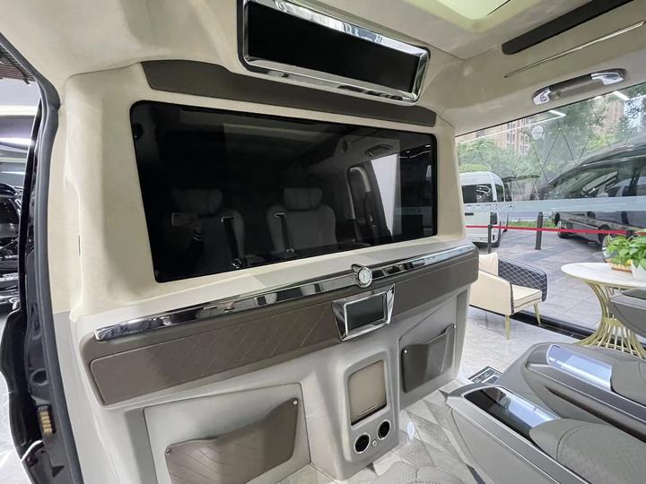 全隔断车型奔驰VS780,公司接待老板出行私密性都是决绝子 - 知乎