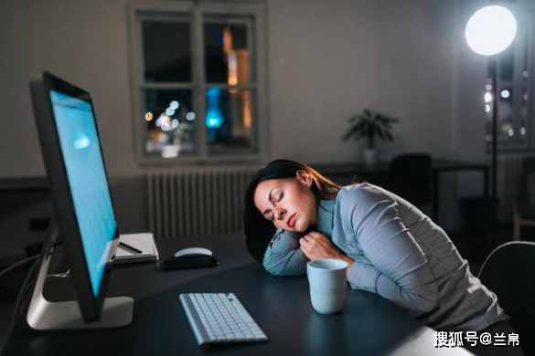 白天睡觉晚上通宵玩游戏算是通宵么有坏处么