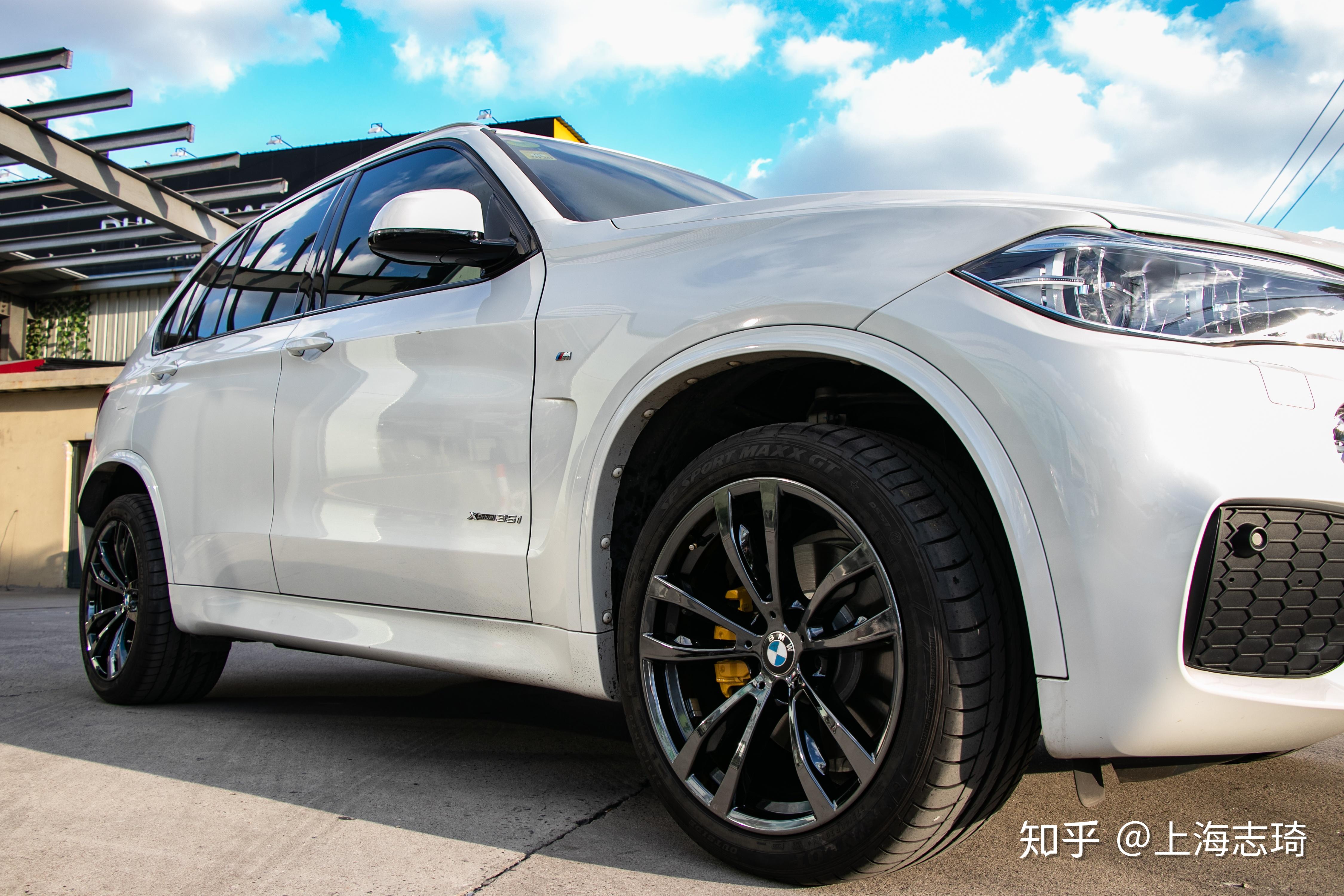 白色车配什么颜色的轮毂好看除了黑色枪灰色和银色