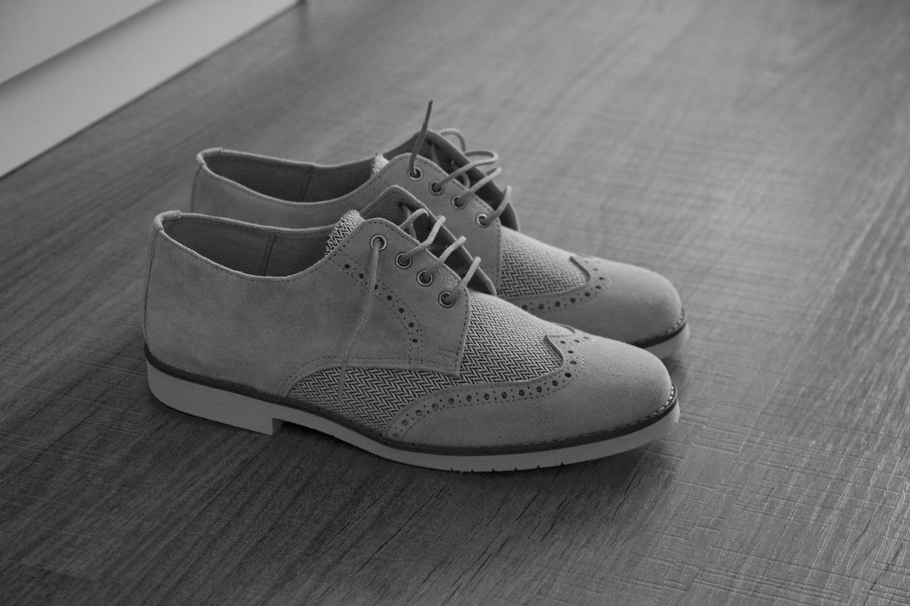 4. 革面鞋清洗要点