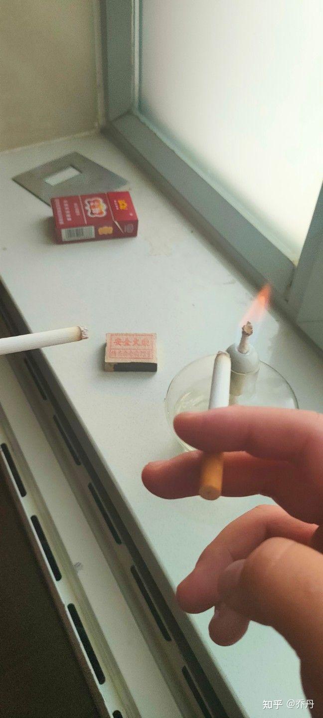 打火机没气了,坐标宿舍,只有自己,怎么点着烟? - 知乎