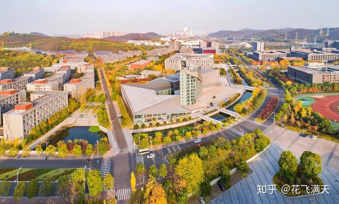南京大学的校园环境如何? - 知乎