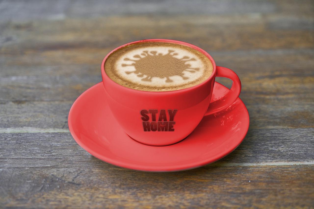 3. 窗帘清洁无褶皱