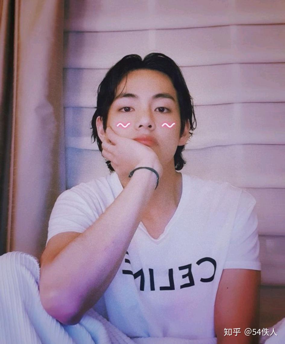 金泰亨背头的照片谁哪位姐妹有找了好久也没有找到金泰亨背头