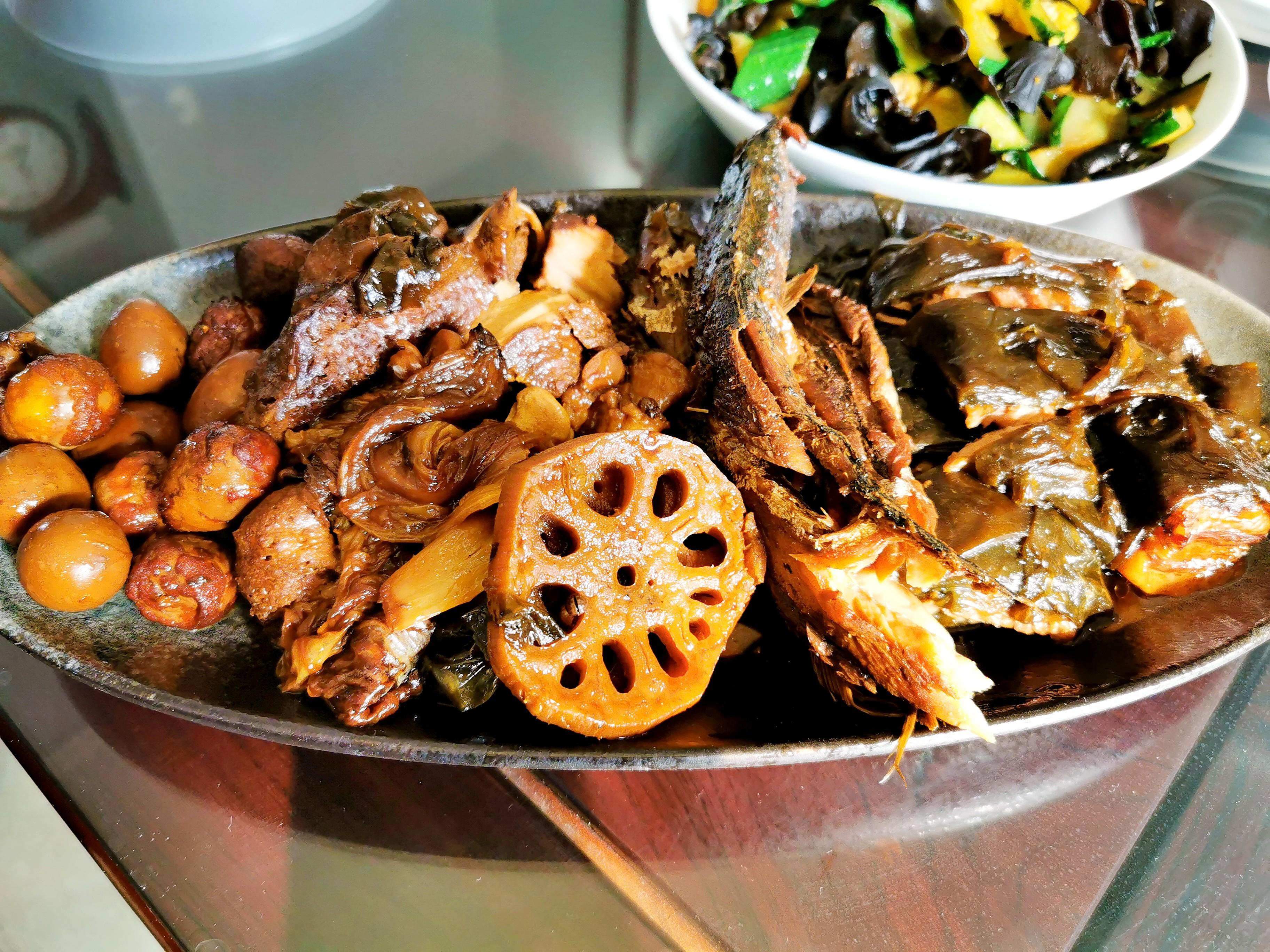 这酥锅,是一整年的念想.