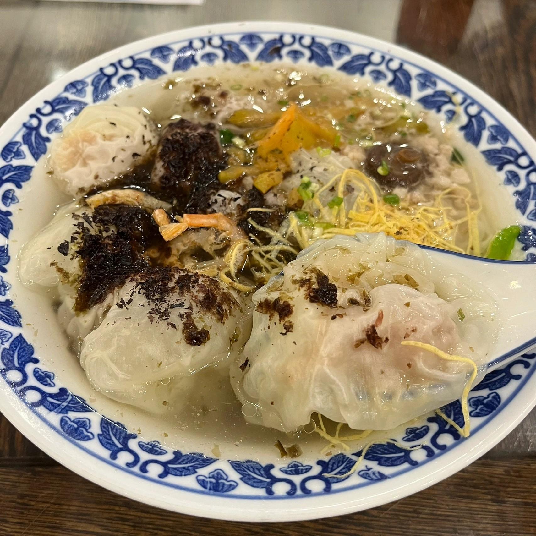 带血馄饨