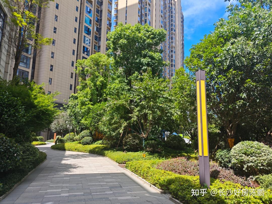 房子成二手房还能赚钱?对!长沙10个小区:新房比二手便宜很多! - 知乎