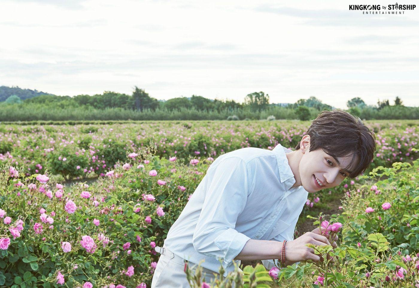 大嘎有没有李栋旭的美图呀?我想空手套点图可以嘛?