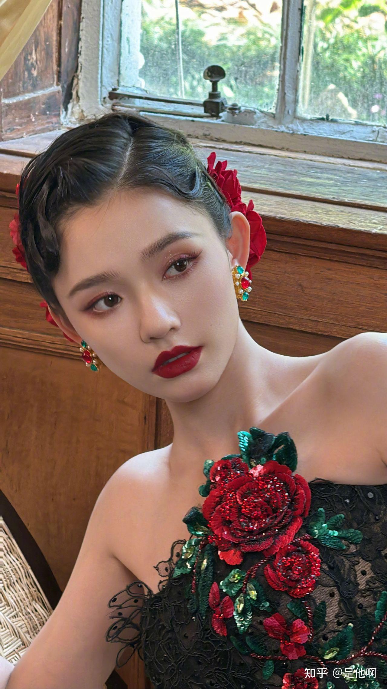 为什么艺人林允的人气很高?