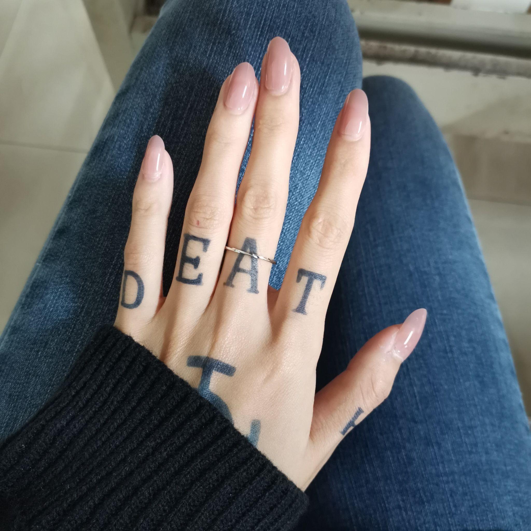 想纹特拉法尔加罗手上的纹身,会不会不好看. - 知乎