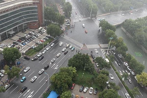 山东大部地区雷雨仍频繁 鲁中鲁东南等地局地或有冰雹侵袭 知乎