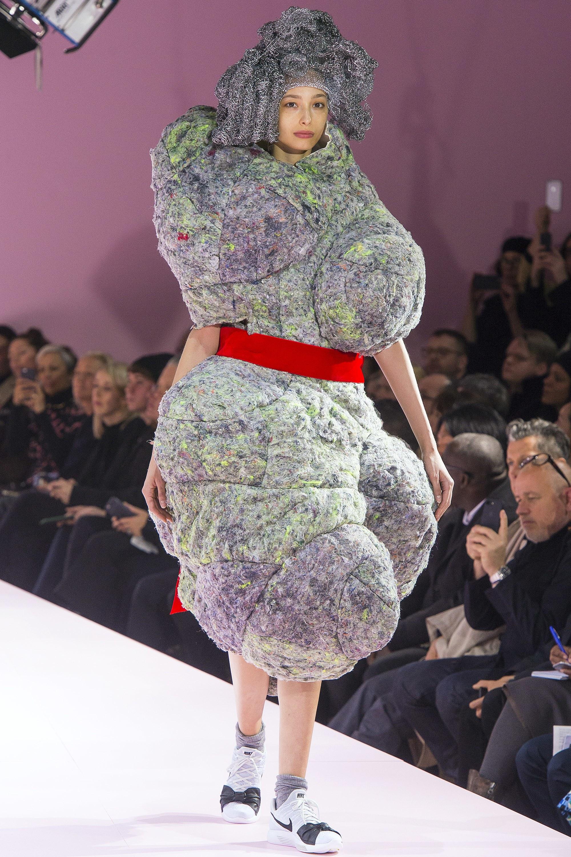 怎么评价时装秀上奇葩的服装