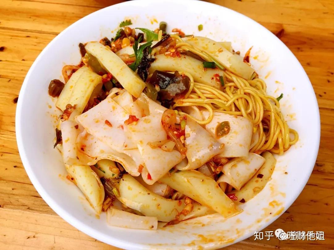 贵州「下司古镇」是一个什么景点,有哪些吸引人的地方和游览建议?