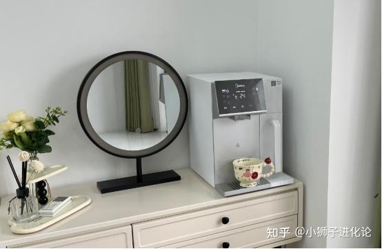 不用扛桶、不用等水,这款美的魔方净饮机太懂家庭喝水了