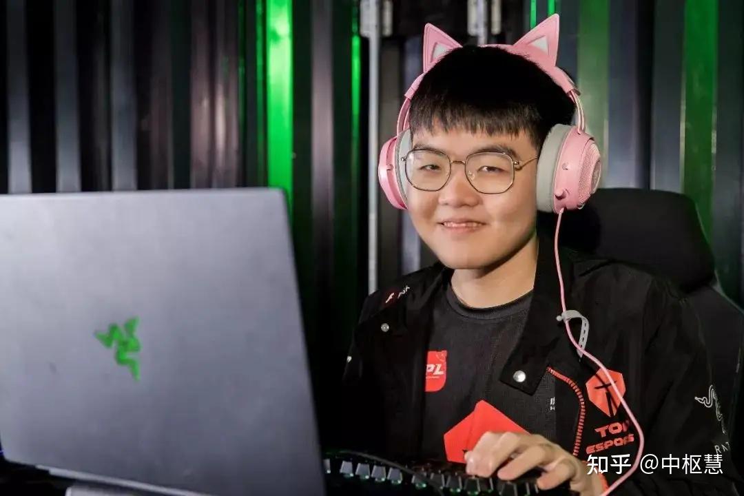 meiko直播用的粉色猫耳耳机是啥牌子啊? - 知乎