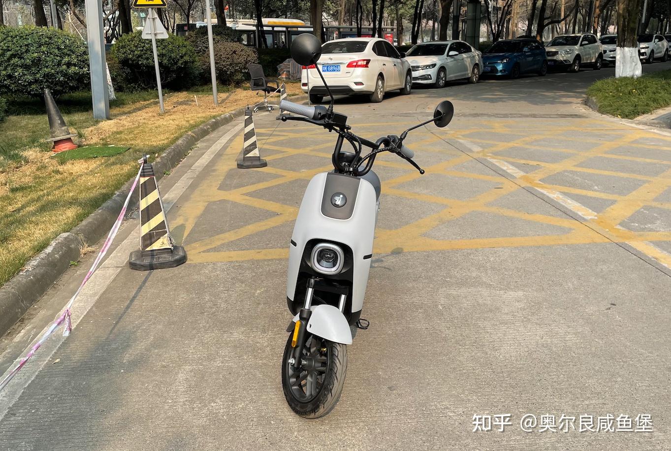 糾結買小米九號電動車還是小牛