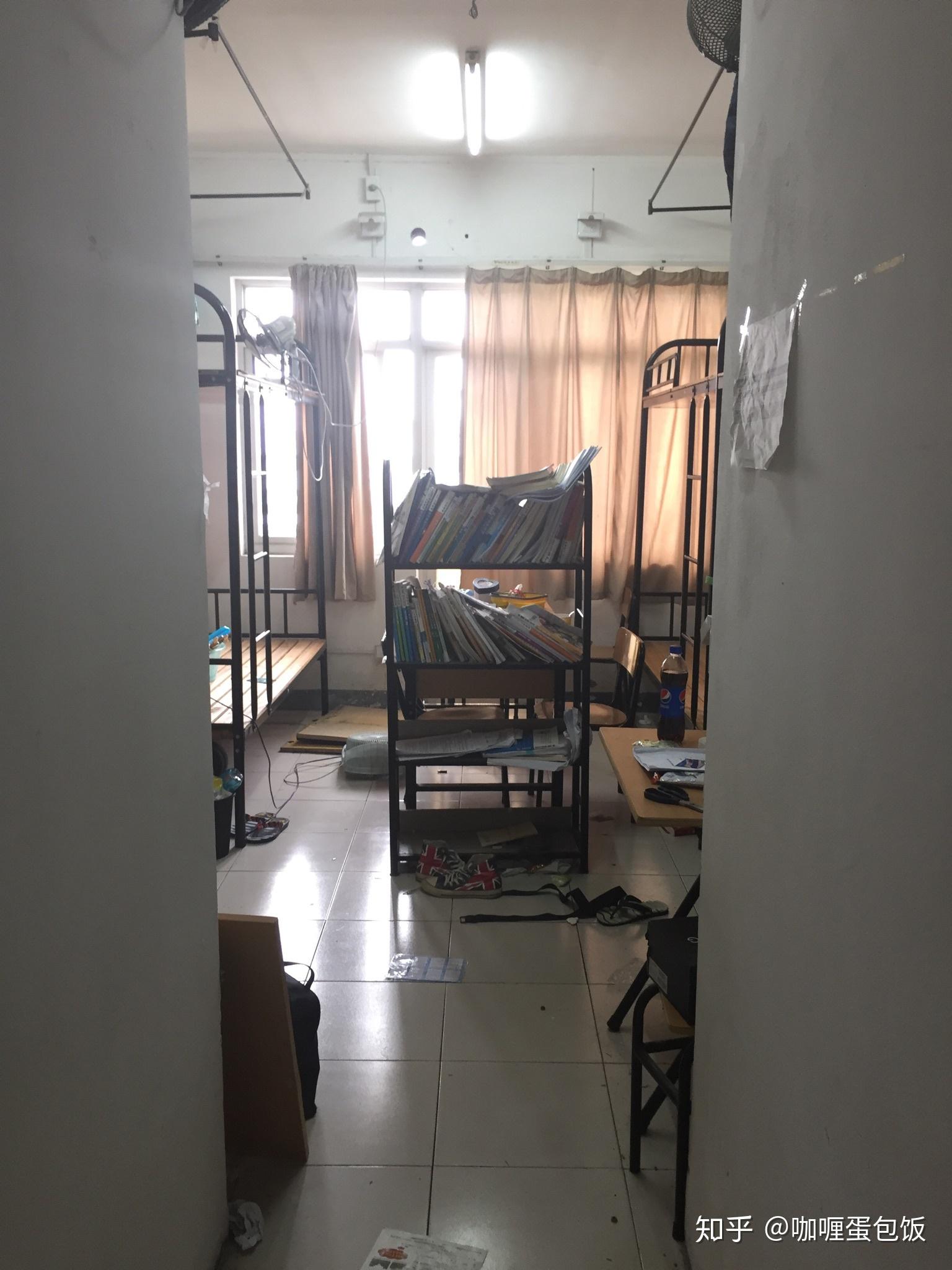 有大佬可以告诉一下温州医科大学的寝室是什么样的吗?